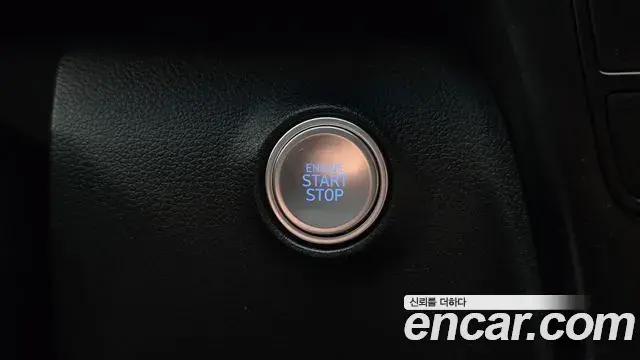 Hyundai Staria 2023 — Фото 17/20