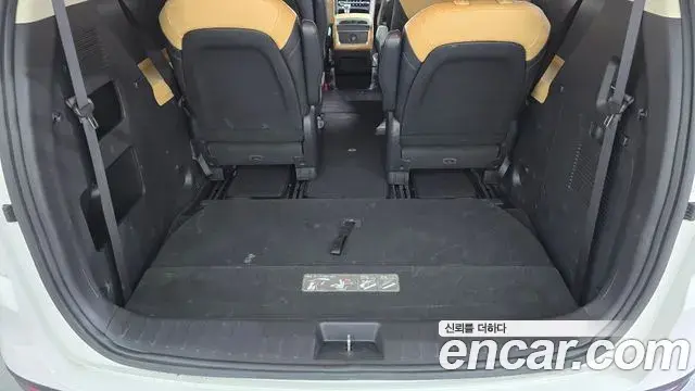 Kia Carnival 2021 — Photo 15/20