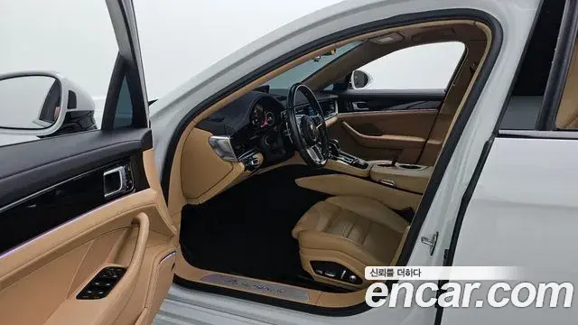Porsche Panamera 2020 — Фото 10/20