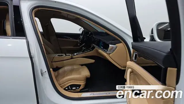 Porsche Panamera 2020 — Фото 17/20