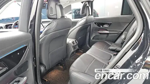 Mercedes-Benz GLC-Class 2023 — Фото 12/20