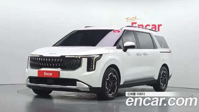Kia Carnival 2024 — Photo 1/20