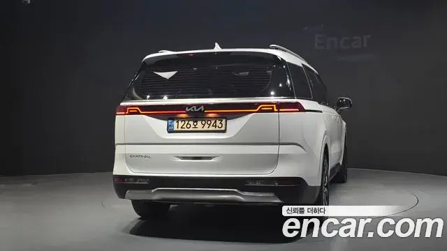 Kia Carnival 2021 — Photo 4/20