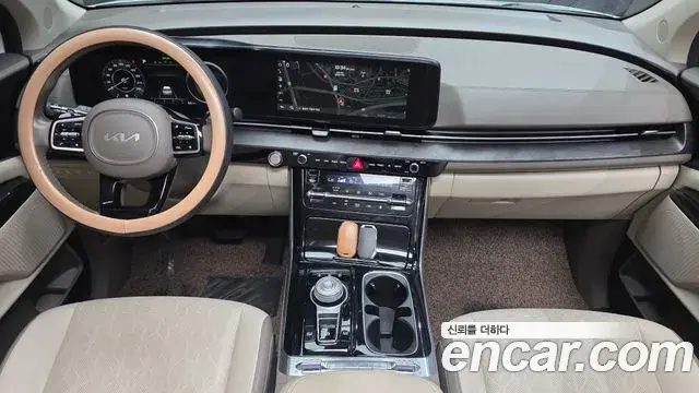 Kia Carnival 2021 — Photo 7/20