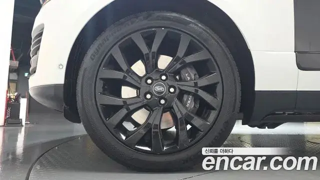 Land Rover Range Rover 2019 — Şəkil 25/46