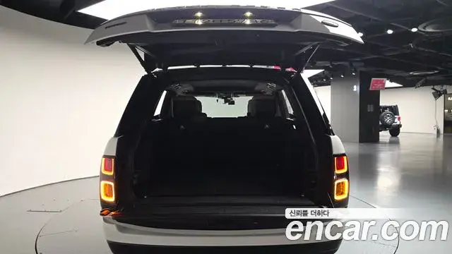 Land Rover Range Rover 2019 — Şəkil 28/46