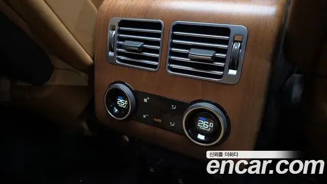 Land Rover Range Rover 2019 — Şəkil 43/46