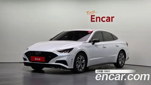 Hyundai Sonata 2021 — Фото 1/20