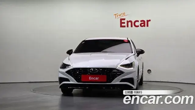 Hyundai Sonata 2021 — Фото 3/20