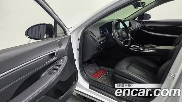 Hyundai Sonata 2021 — Фото 11/20