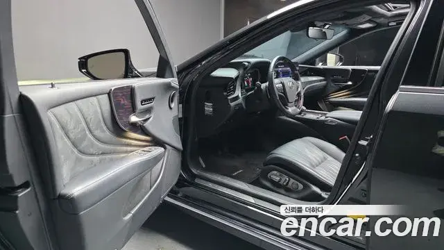 Lexus LS500 2022 — Şəkil 19/40