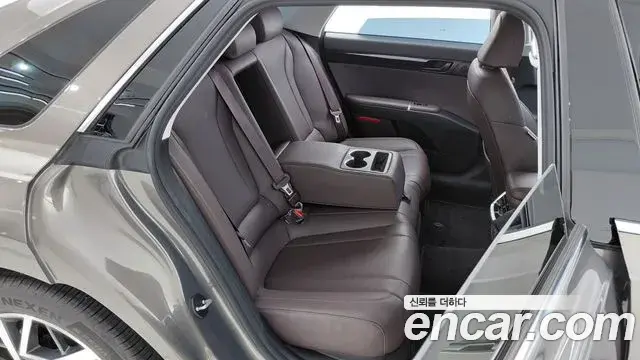 Hyundai Grandeur 2023 — Photo 11/20