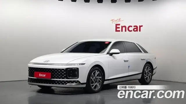 Hyundai Grandeur 2023 — Фото 1/20
