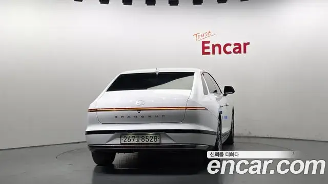 Hyundai Grandeur 2023 — Фото 4/20