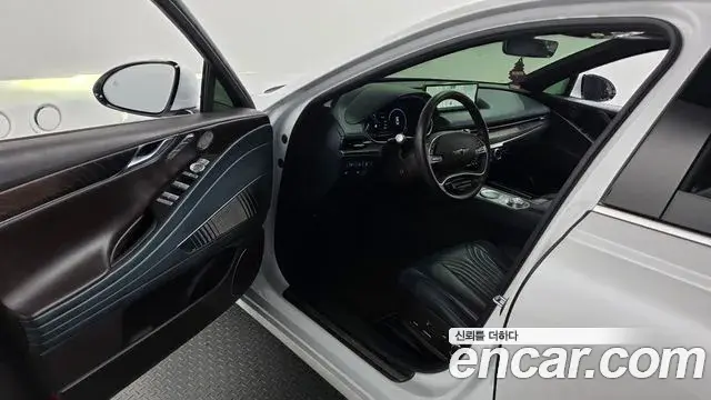 Genesis Electrified G80 2021 — Şəkil 10/20