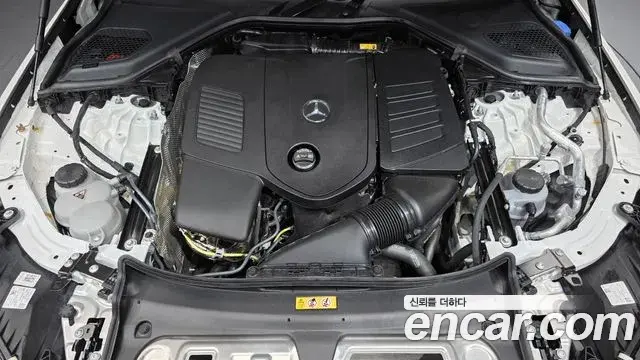 Mercedes-Benz E-Class 2025 — Фото 6/20