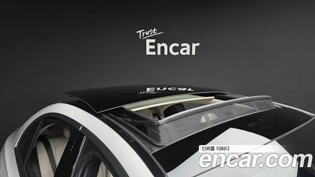 Mercedes-Benz E-Class 2025 — Фото 20/20