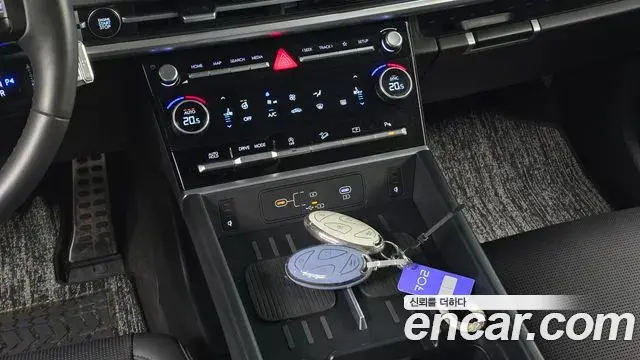 Hyundai Santa Fe 2024 — Şəkil 19/20