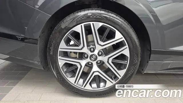Hyundai Grandeur 2023 — Photo 5/20