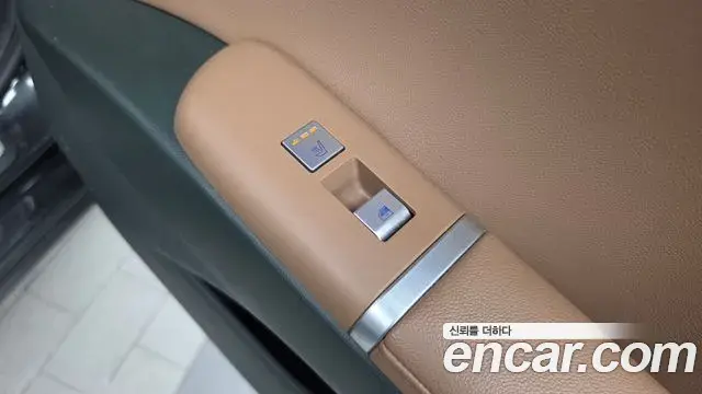 Hyundai Grandeur 2023 — Photo 19/20