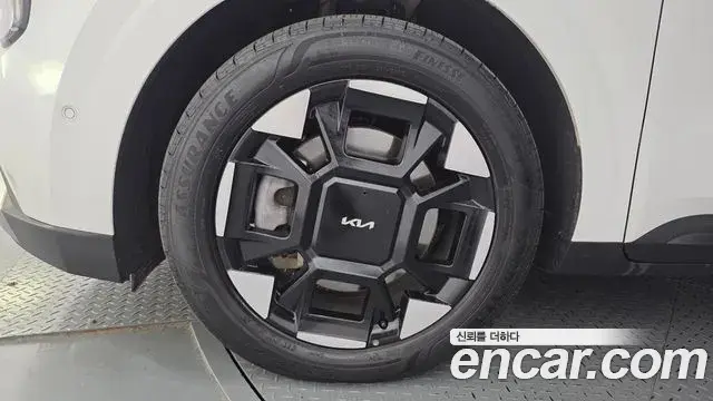 Kia Carnival 2024 — Photo 5/20