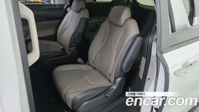 Kia Carnival 2024 — Photo 11/20