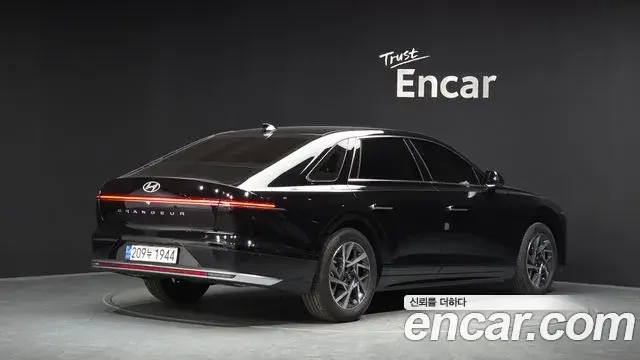 Hyundai Grandeur 2023 — Şəkil 2/20