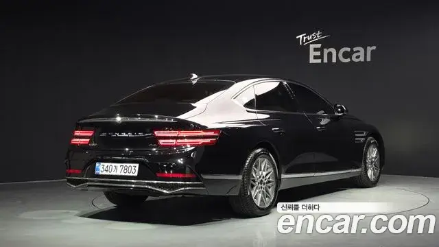 Genesis Electrified G80 2025 — Photo 2/20