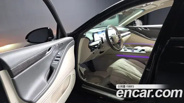 Genesis Electrified G80 2025 — Photo 10/20