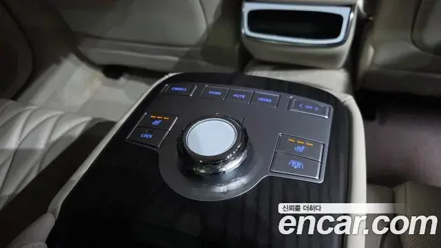 Genesis Electrified G80 2025 — Photo 18/20