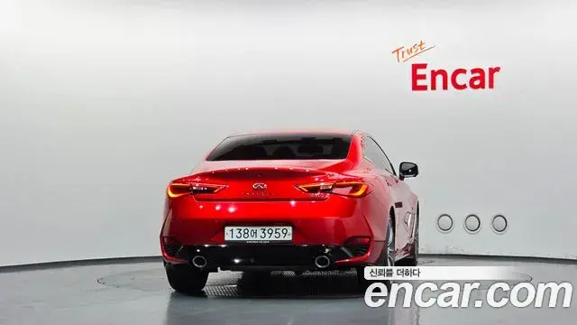 Infiniti Q60 2018 — Photo 4/20