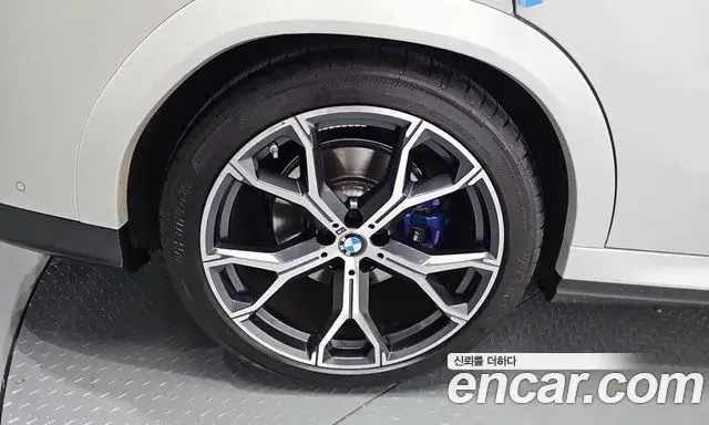 BMW X6 2022 — Photo 5/20