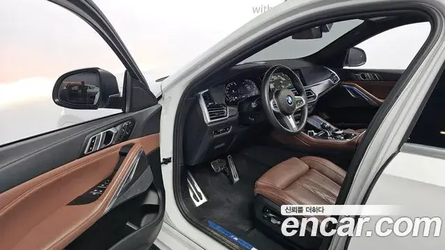 BMW X6 2022 — Photo 11/20