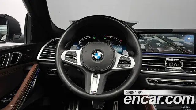 BMW X6 2022 — Photo 12/20