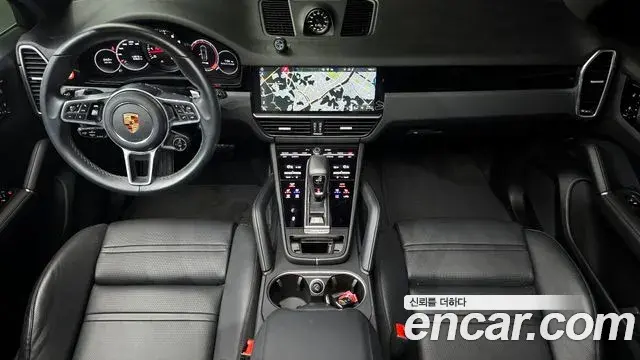 Porsche Cayenne 2020 — Photo 7/20