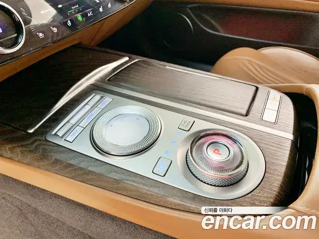 Genesis Electrified G80 2021 — Photo 8/20