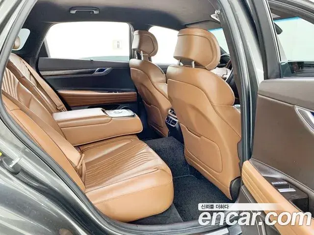 Genesis Electrified G80 2021 — Photo 14/20