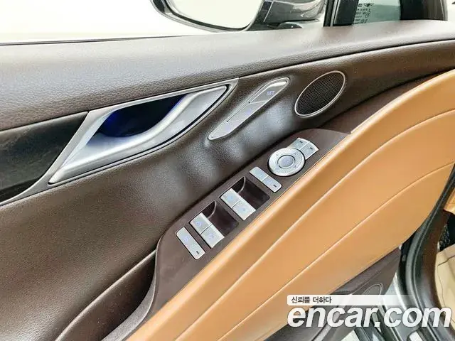 Genesis Electrified G80 2021 — Photo 16/20