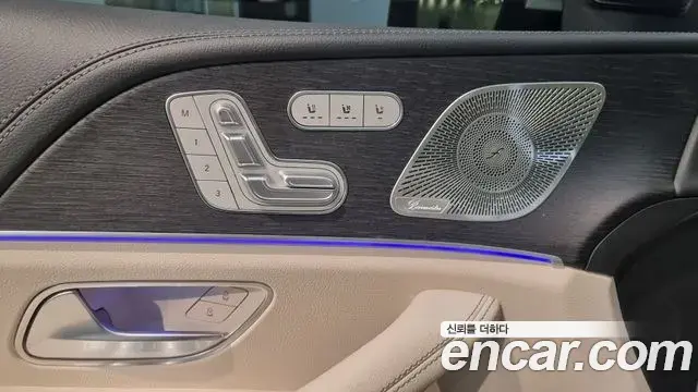 Mercedes-Benz GLE-Class 2026 — Photo 19/20