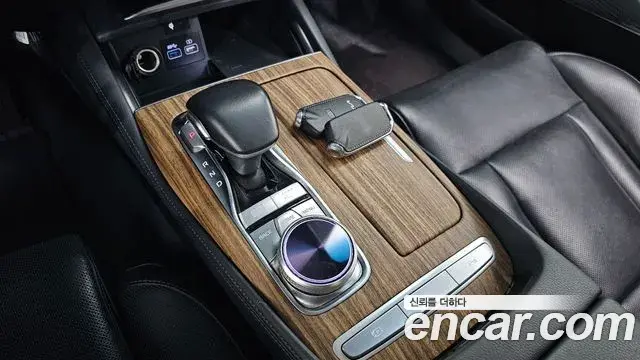 Kia The K9 2022 — Photo 9/20