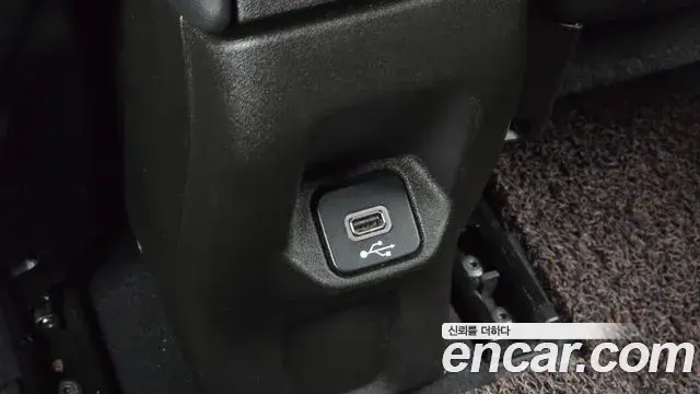 Jeep Renegade 2021 — Фото 12/20