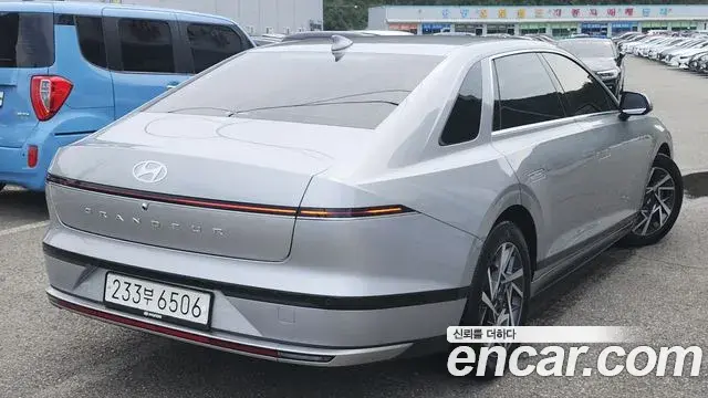 Hyundai Grandeur 2025 — Photo 2/20