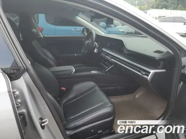 Hyundai Grandeur 2025 — Photo 18/20