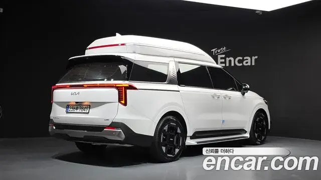 Kia Carnival 2025 — Фото 2/20