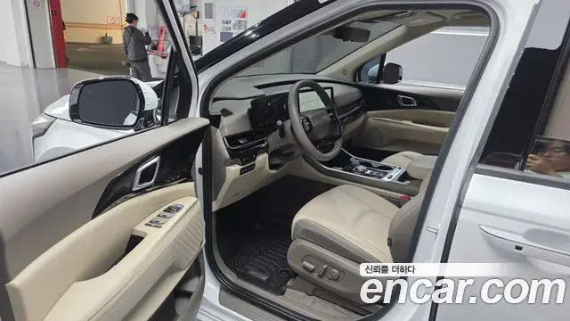 Kia Carnival 2025 — Фото 10/20