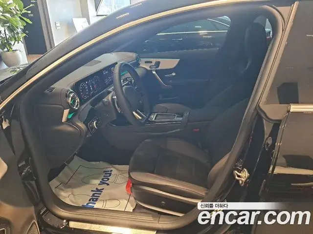 Mercedes-Benz CLA-Class 2026 — Photo 9/20