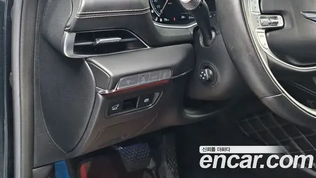 Genesis GV80 2021 — Photo 15/20
