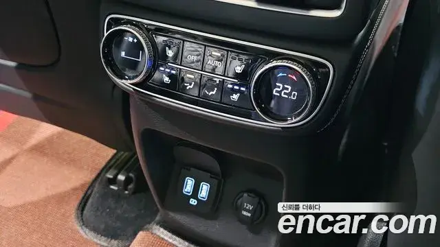 Genesis GV80 2021 — Photo 16/20