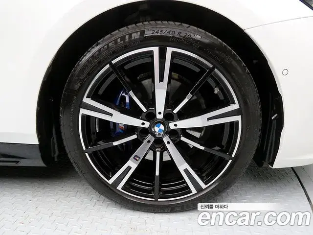 BMW 5 Series 2025 — Photo 20/20