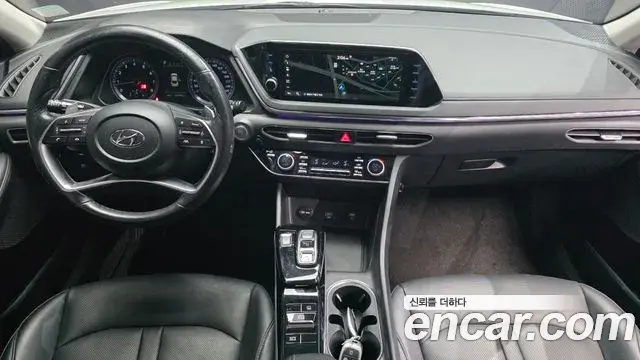 Hyundai Sonata 2022 — Photo 9/20